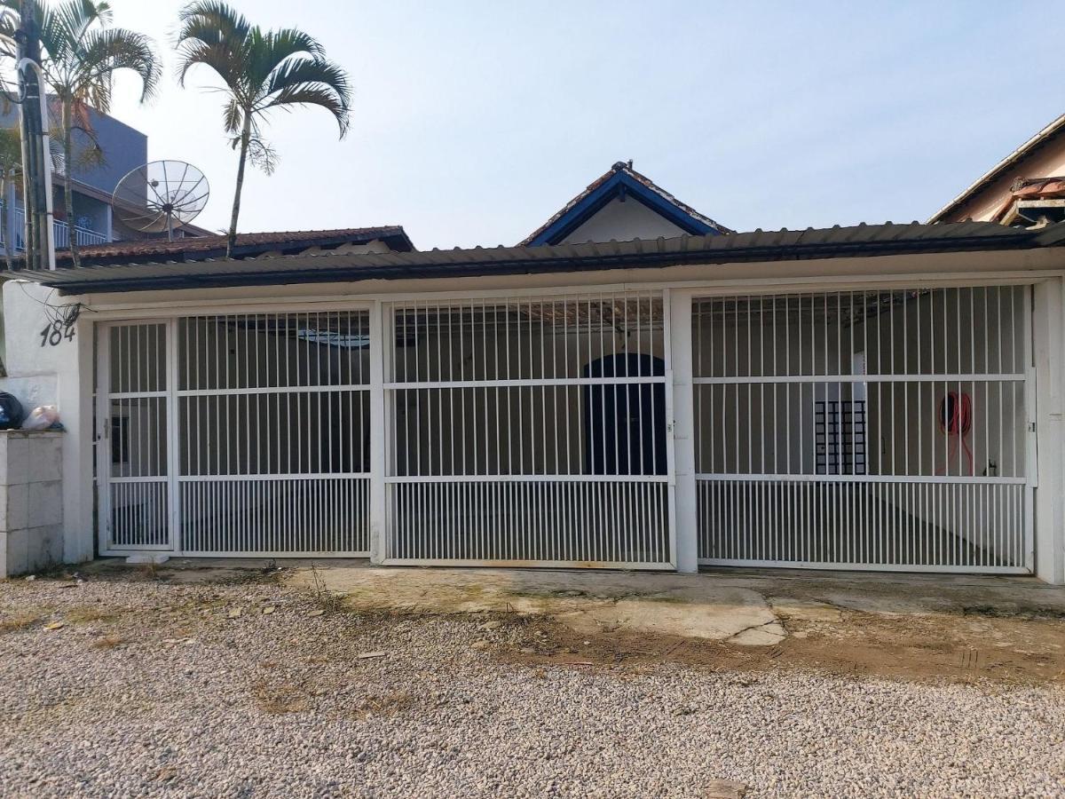 Villa Mariluce Chale 4 Maranduba 3dor Ubatuba Exterior foto